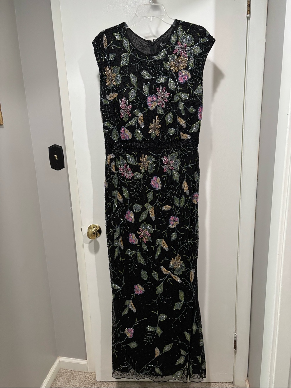 Mac Duggal Floral Beaded Cap Sleeve Sequin Maxi Gown (Style: 5229) Size 14 - Picture 4 of 11